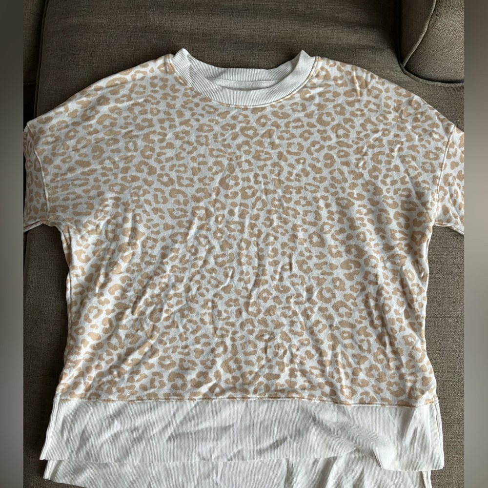 Time and Tru Leopard Print Long Sleeve Tee - White and Tan